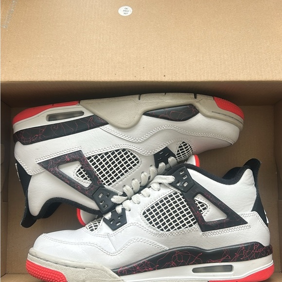 Jordan Shoes - Nike Air Jordan Retro 4s